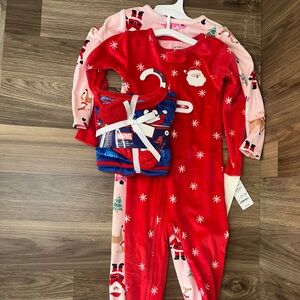 Carters 2T pajama bundle
